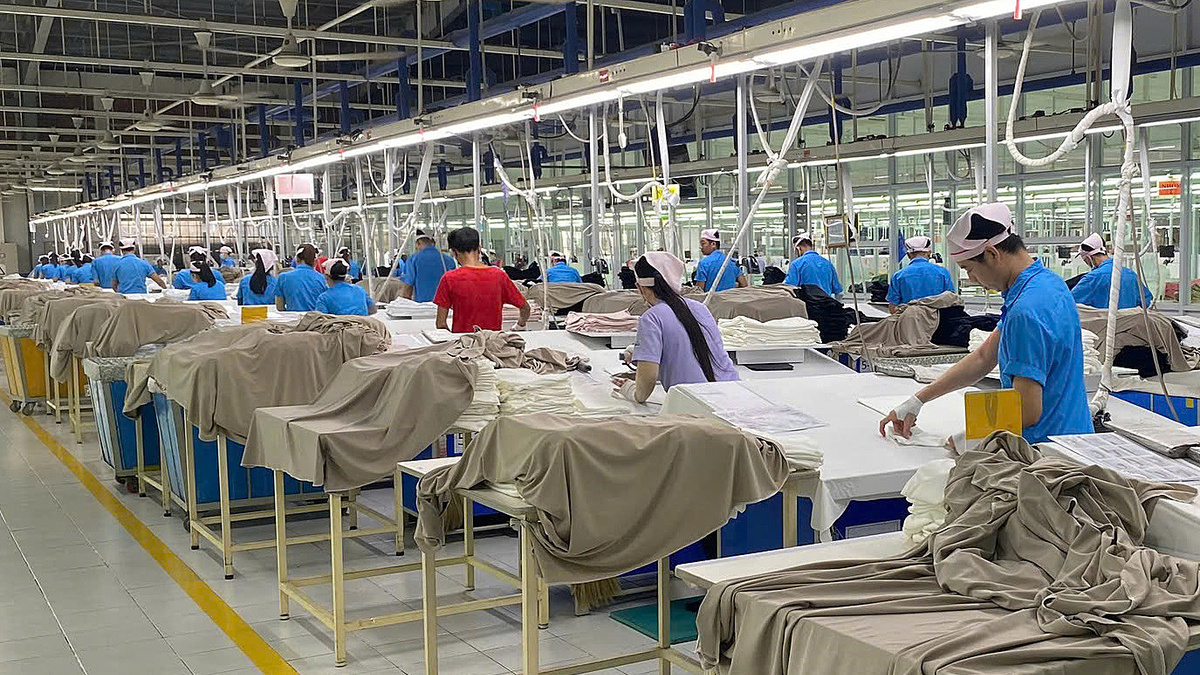 Cập nhật các khoản thu nhập theo mức lương công nhân 2026