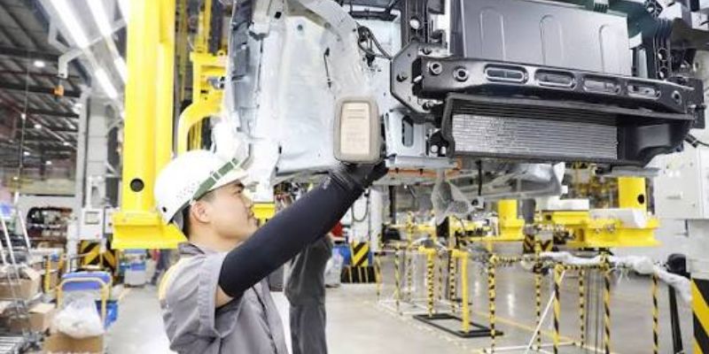 Tìm hiểu bảng lương công nhân Vinfast khởi điểm