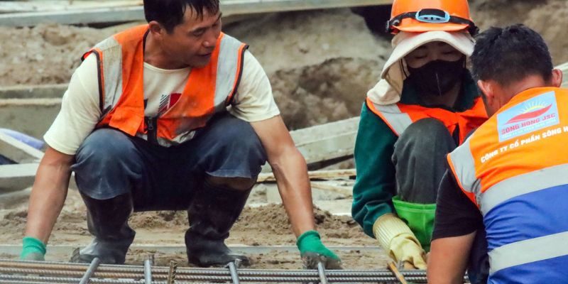 Giải đáp công việc của công nhân vận hành máy