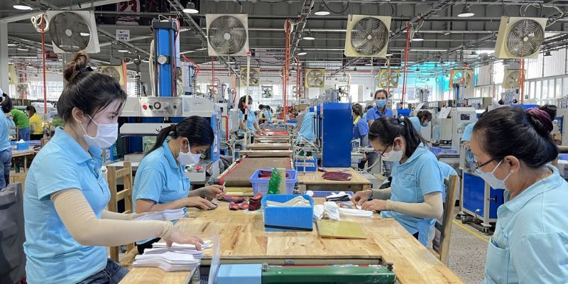 Bảng lương cơ sở lương công nhân Bình Dương theo ngành chủ lực