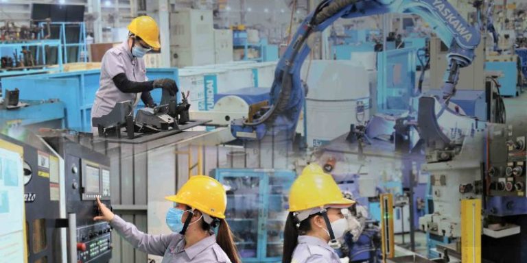 Lương thực nhận của công nhân (Net): Công thức tính và ví dụ