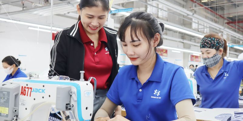 Tùy vào vị trí để giải đáp công nhân có cần thử việc hay không